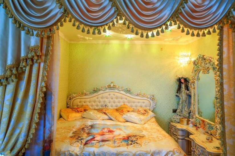 Microdoor on the highway of Enthusiasts: Muscovite designed her one-bedroom in the Baroque style