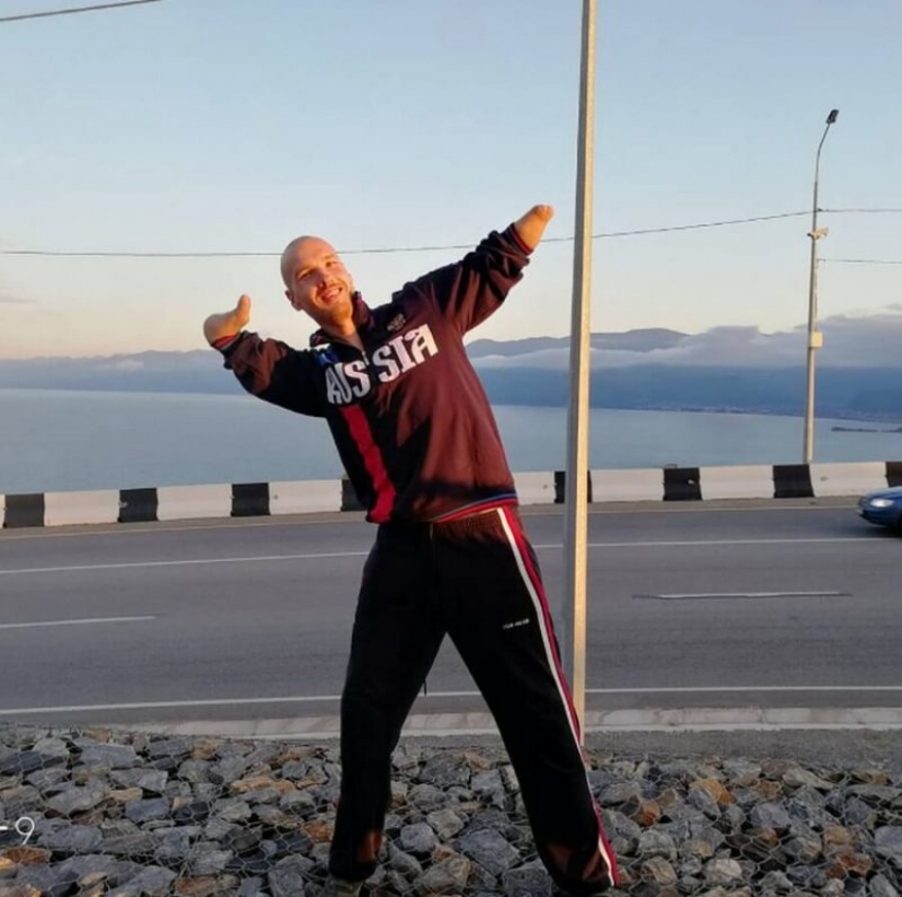 Mikhail Astashov: the path from a food deliverer to a Paralympic champion Mikhail Astashov: the path from a food deliverer to a Paralympic champion