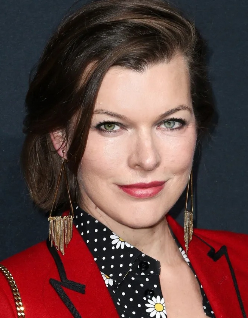 Mila Jovovich y 9 otras celebridades con ojos multicolores