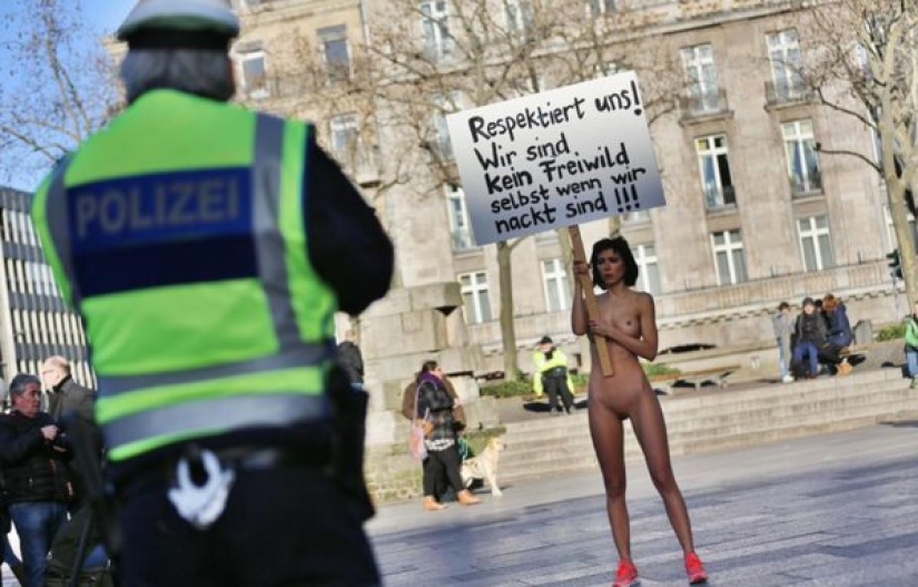 Milo Moiret: Convertir el exhibicionismo en arte y viceversa