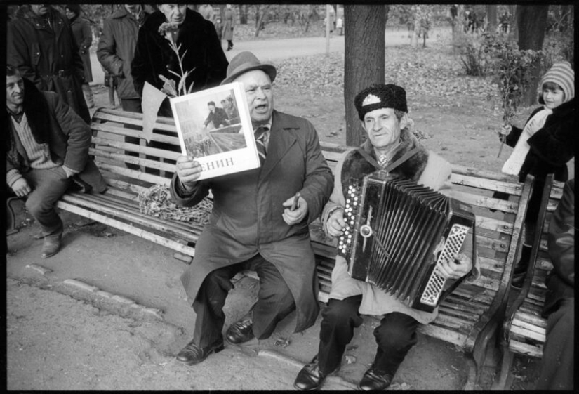 Misha Pedan y las mejores fotos de su álbum de fotos "El fin de una era hermosa" Misha Pedan y las mejores fotos de su álbum de fotos "El fin de una era hermosa"