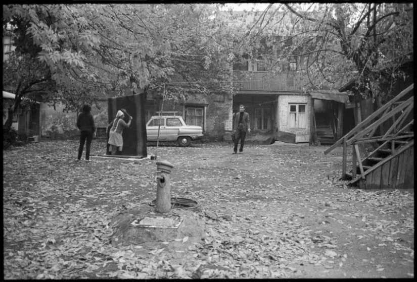 Misha Pedan y las mejores fotos de su álbum de fotos "El fin de una era hermosa" Misha Pedan y las mejores fotos de su álbum de fotos "El fin de una era hermosa"
