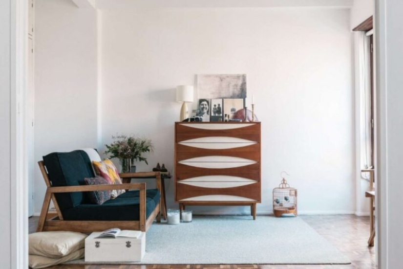 Moderno de mediados de siglo: el estilo "de la abuela" en el interior se está convirtiendo en una tendencia de moda