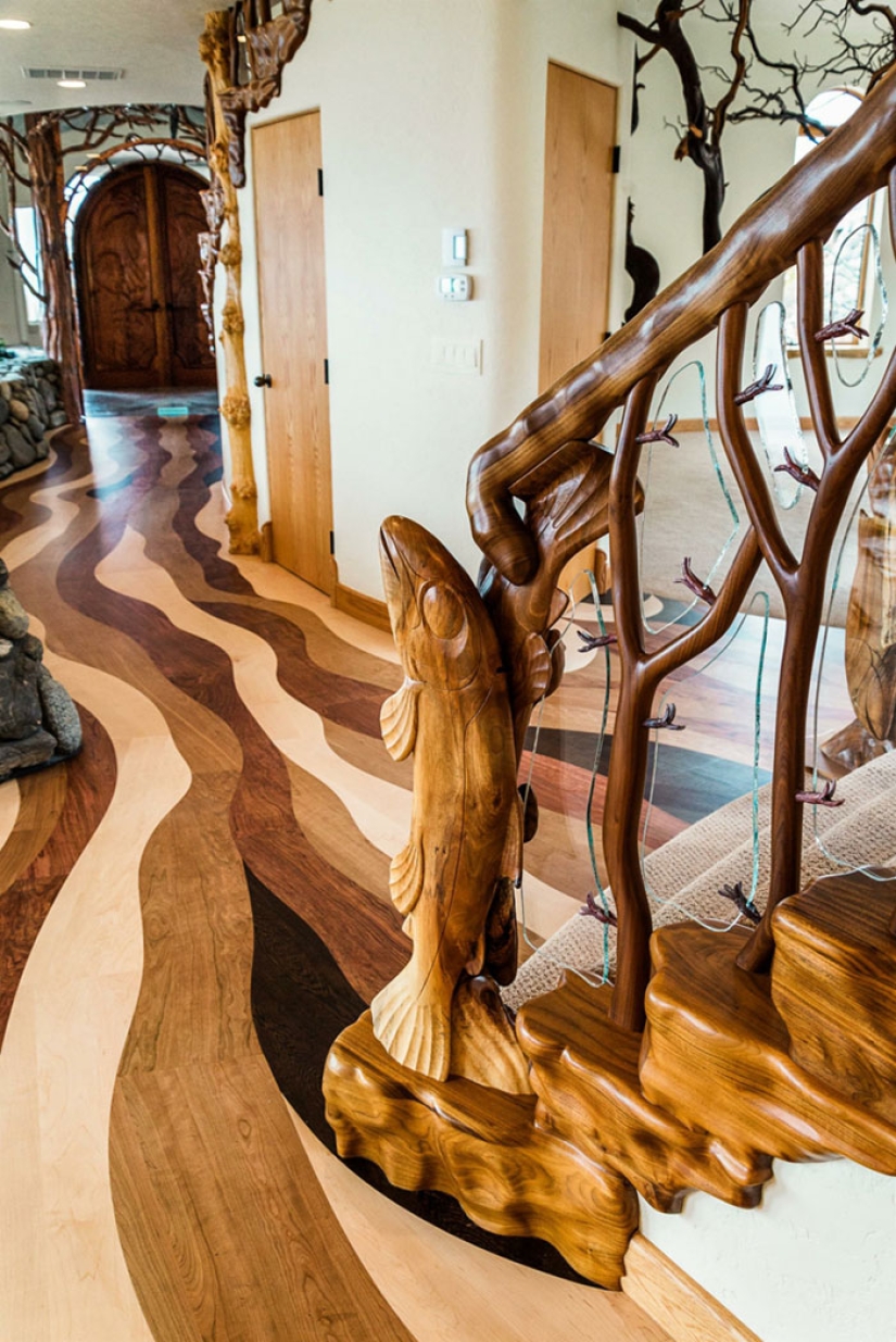 Modesta a primera vista, la casa en Oregón parece un palacio de magos en su interior