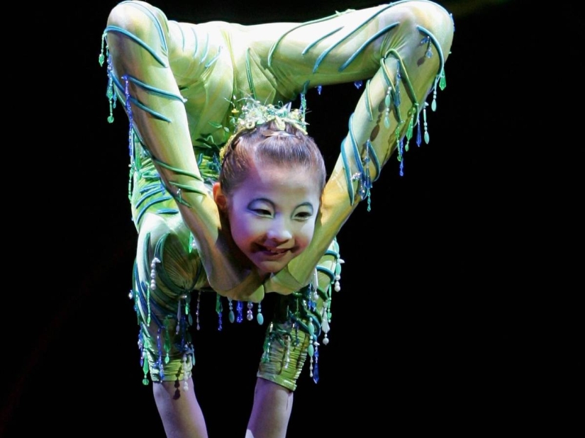 Mongolian girls are taken from their family to turn into famous acrobats Mongolian girls are taken from their family to turn into famous acrobats