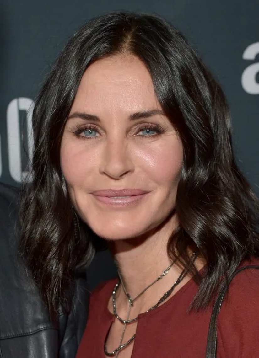 Monica, Rachel and Phoebe now: how the actresses of the TV series "Friends"have changed