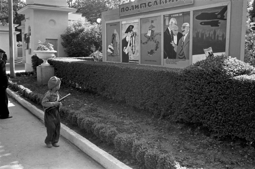 Moscow 1958 in photographs by Erich Lessing