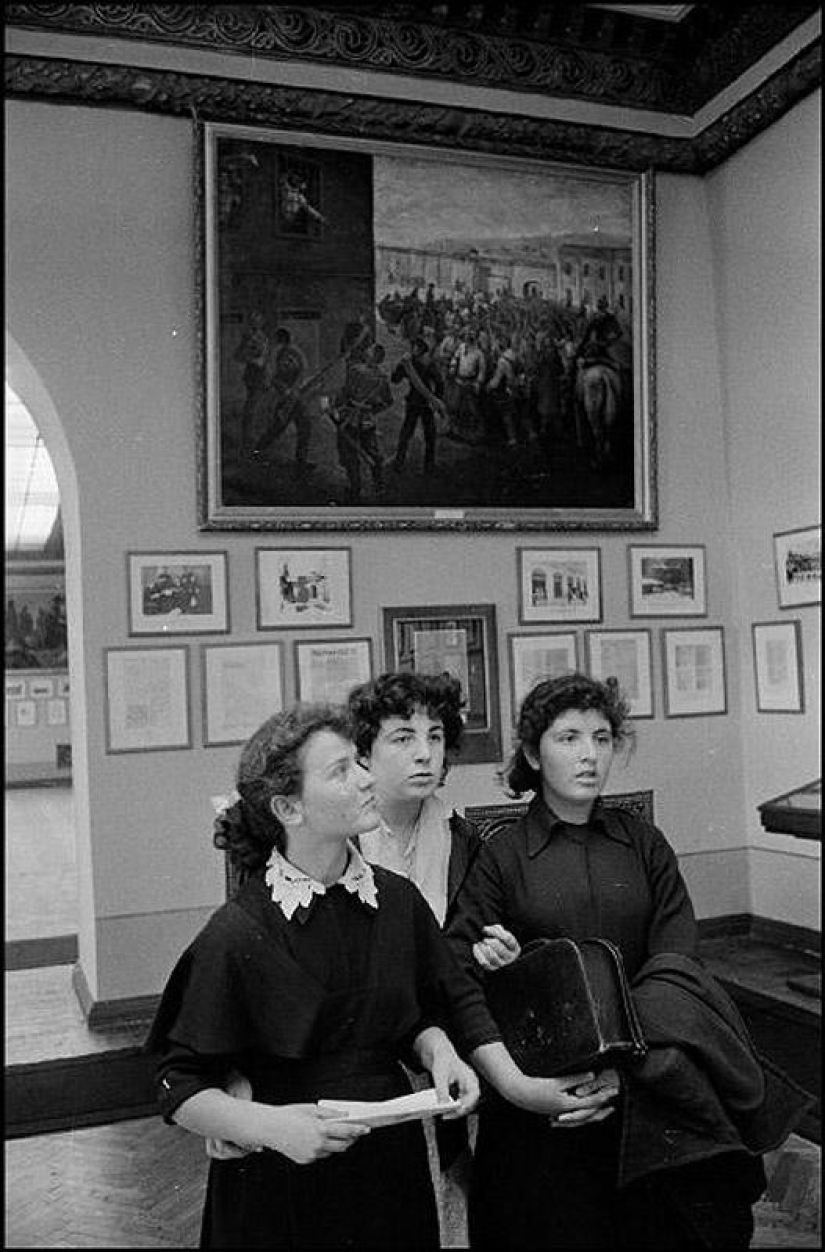 Moscow 1958 in photographs by Erich Lessing