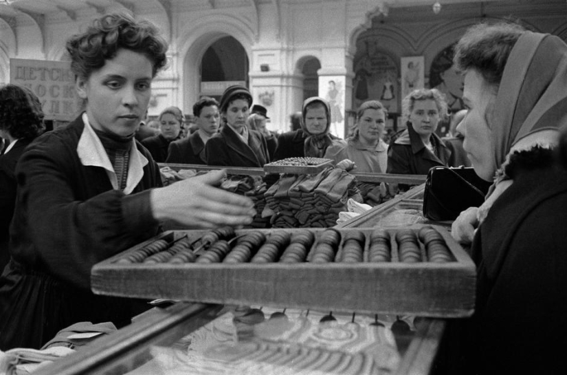 Moscow 1958 in photographs by Erich Lessing