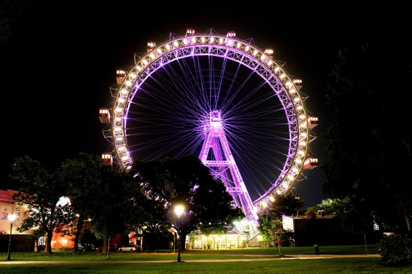Most famous Ferris wheels in the world Most famous Ferris wheels in the world