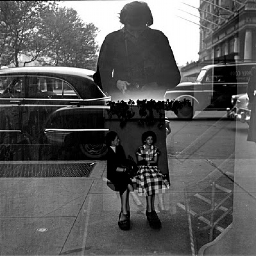 MOST IMPACT WOMAN PHOTOGRAPHERS OVER 100 YEARS