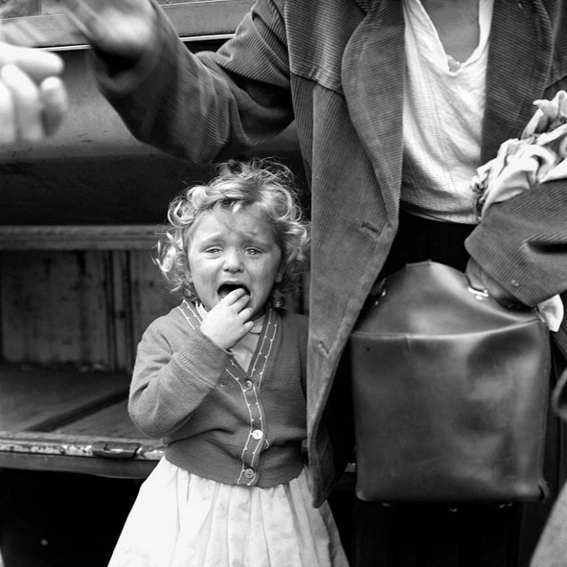 MOST IMPACT WOMAN PHOTOGRAPHERS OVER 100 YEARS