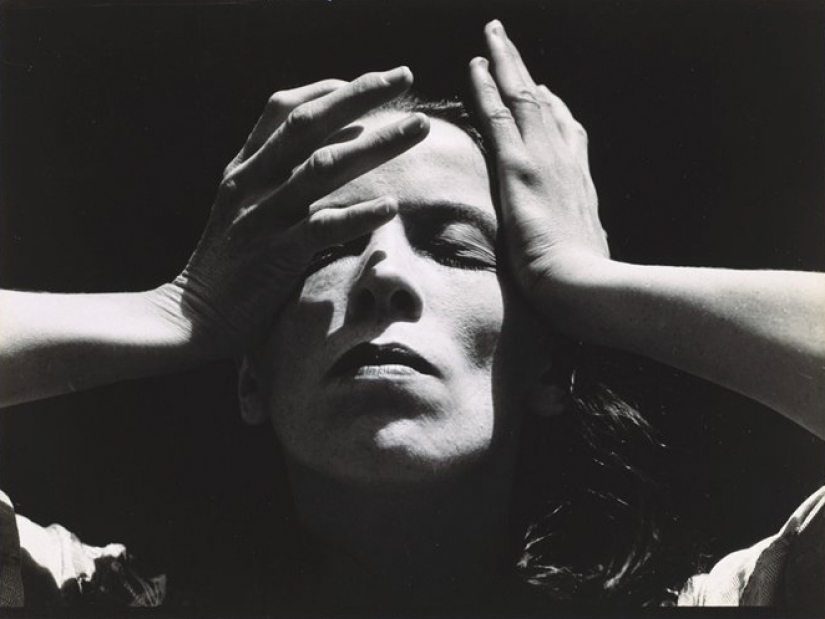 MOST IMPACT WOMAN PHOTOGRAPHERS OVER 100 YEARS
