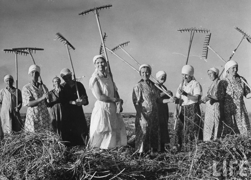 MOST IMPACT WOMAN PHOTOGRAPHERS OVER 100 YEARS