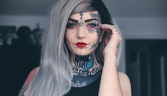 Mother in tattoos faces trolling, but is not going to change her image