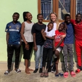 Mother's Heart: how a 26-year-old British woman adopted 14 African orphans