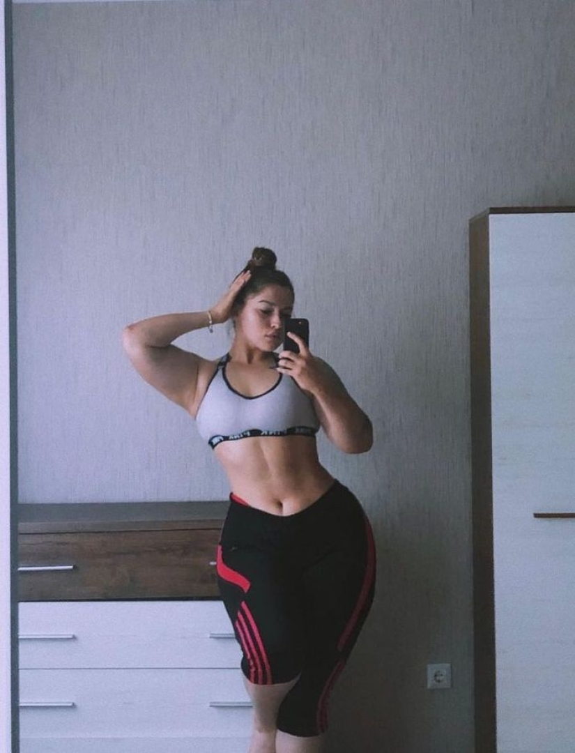 Natalia Polosenko is a Ukrainian special Forces girl nicknamed "The Machine"