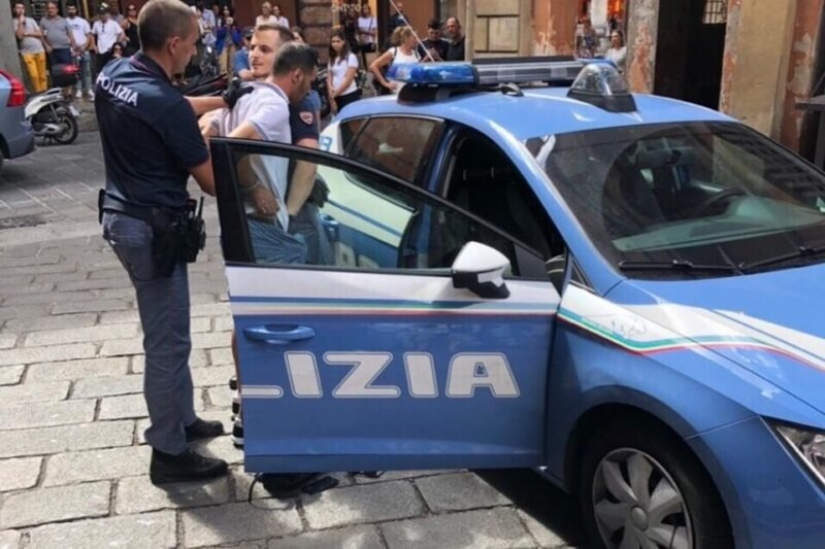 No es la cerveza lo que destruye a la gente: irlandeses semidesnudos organizaron una fiesta para beber en una fuente histórica en Italia