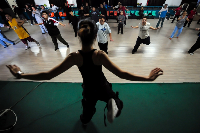 "No seas perezoso, prepárate para cargar!"Cómo el fitness se ha convertido en parte de la cultura en China