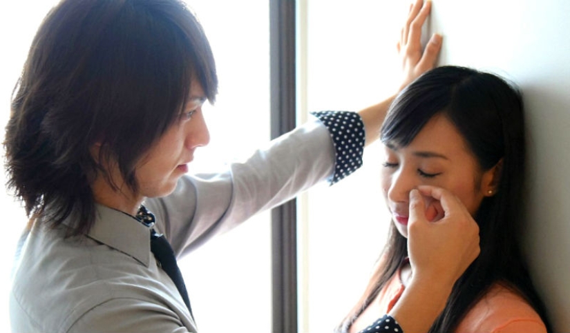 No woman no cry: Japanese women can now hire a man who will wipe their tears at work No woman no cry: Japanese women can now hire a man who will wipe their tears at work
