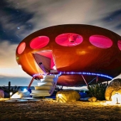 Noche OVNI en el Desierto en glamping Área 55 Futuro House Noche OVNI en el Desierto en glamping Área 55 Futuro House