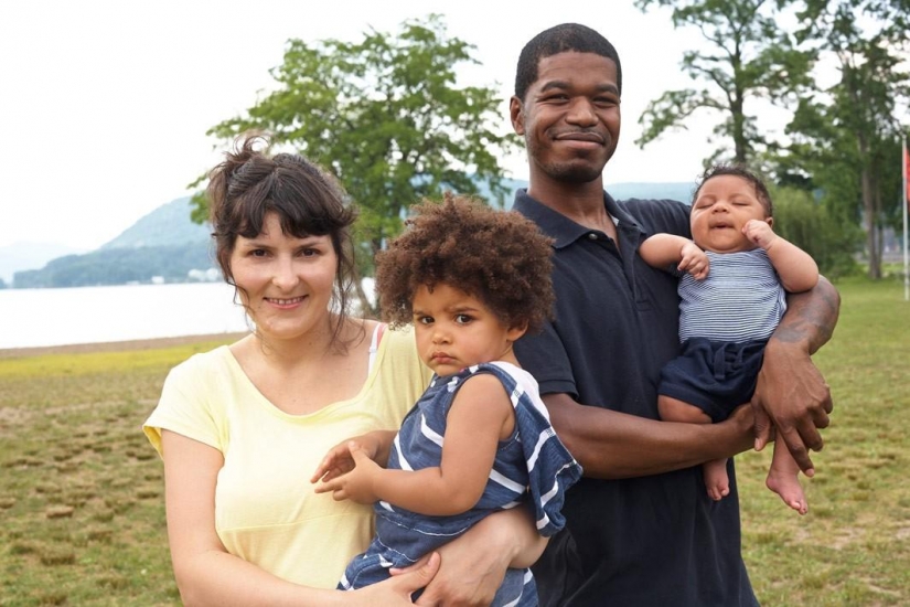 Nos conocimos gracias a Internet Nos conocimos gracias a Internet