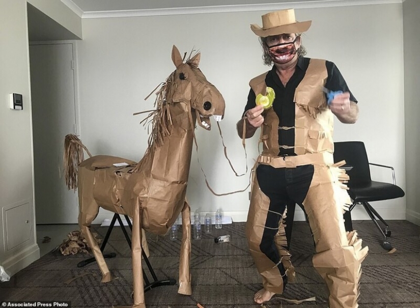 Nos divertimos tanto como pudimos: cómo un australiano sobrevivió a una cuarentena de hotel de 2 semanas Nos divertimos tanto como pudimos: cómo un australiano sobrevivió a una cuarentena de hotel de 2 semanas