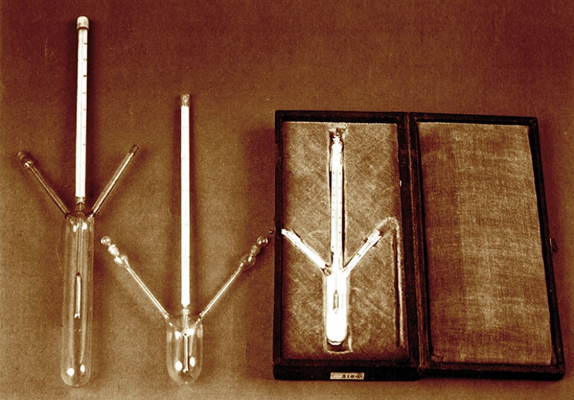 Not the creator of vodka: 10 facts from the life of Russian scientist Dmitry Mendeleev