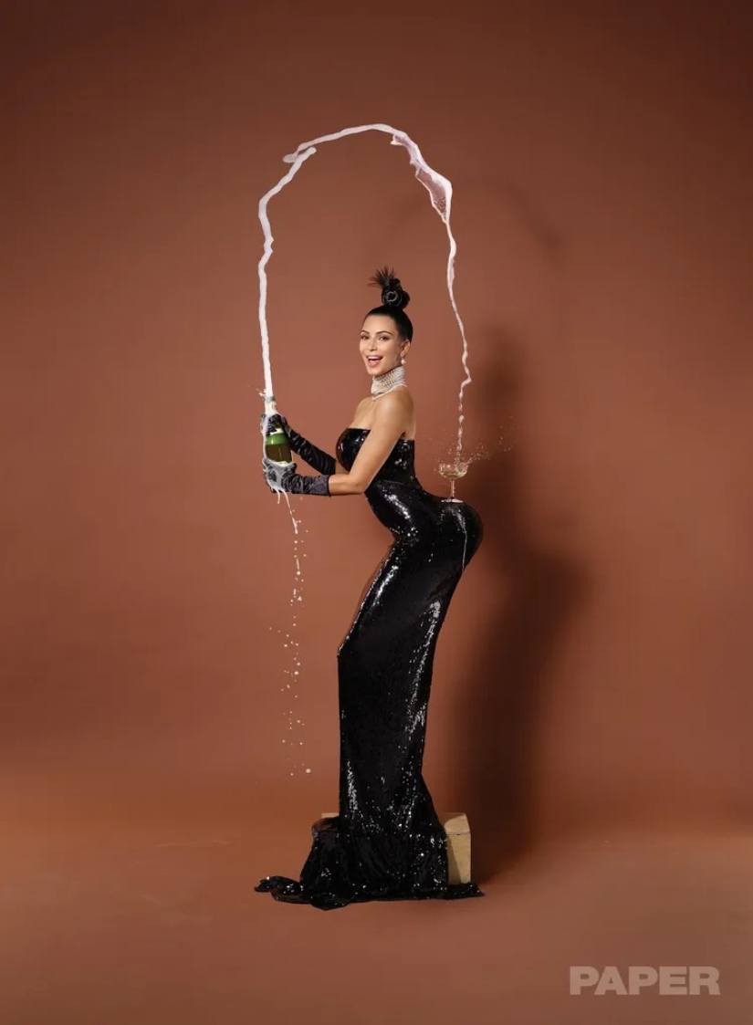 Nudity in the name of creativity: stars who undressed for the sake of art