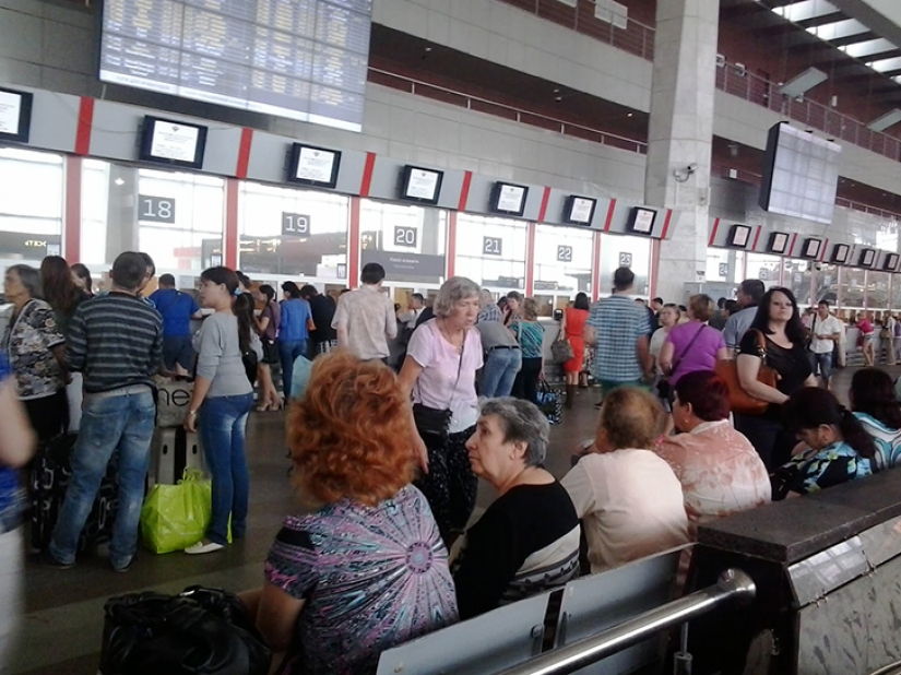 Observa a extranjeros demasiado tiempo viviendo en Rusia
