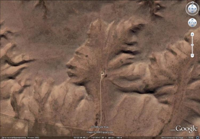 Ojo que todo lo ve: 20 interesantes objetos que se encuentran el uso de Google Earth Ojo que todo lo ve: 20 interesantes objetos que se encuentran el uso de Google Earth