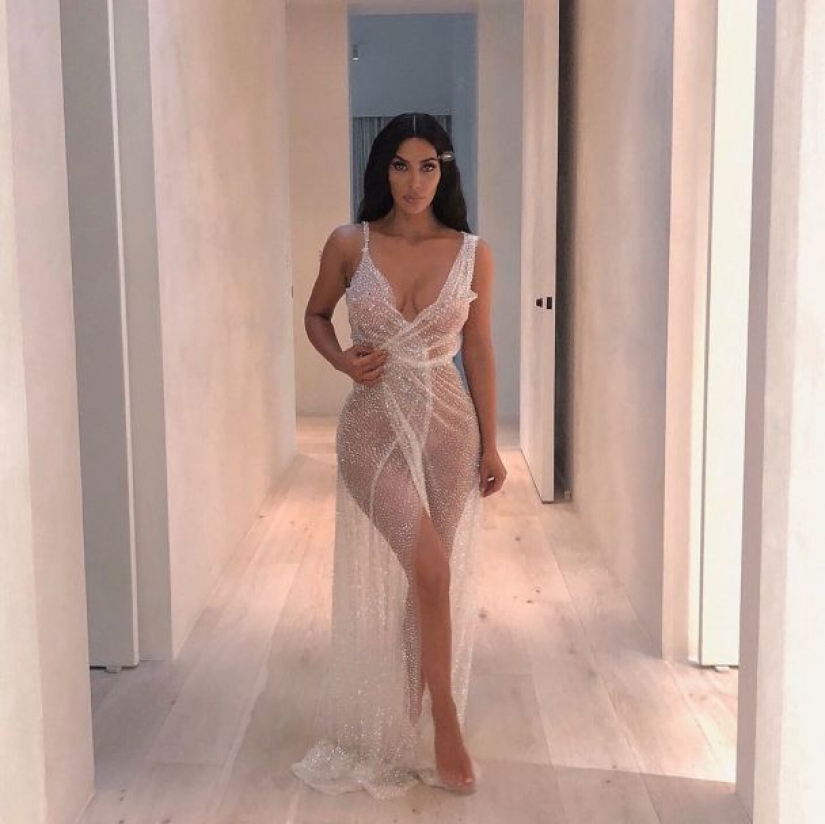 On the verge of a foul: The 15 most revealing cleavage of Kim Kardashian On the verge of a foul: The 15 most revealing cleavage of Kim Kardashian