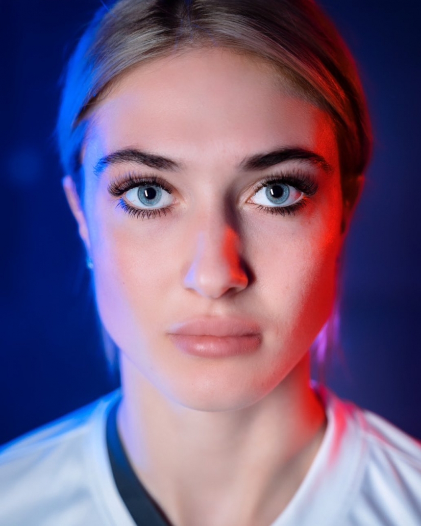 Otfutbol me completamente: 5 jugadores de fútbol rusos calientes en uniforme y sin Otfutbol me completamente: 5 jugadores de fútbol rusos calientes en uniforme y sin