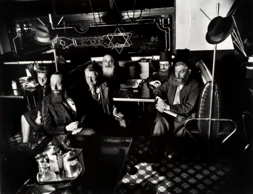 Ouija — restless photographer who was everywhere Ouija — restless photographer who was everywhere