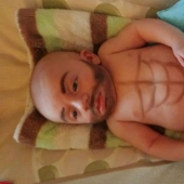 Papa Hat: Why young children should not be trusted with their own fathers