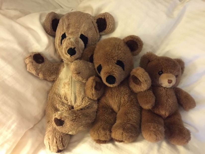 Past vs present: the same toy with a difference in age more than 25 years