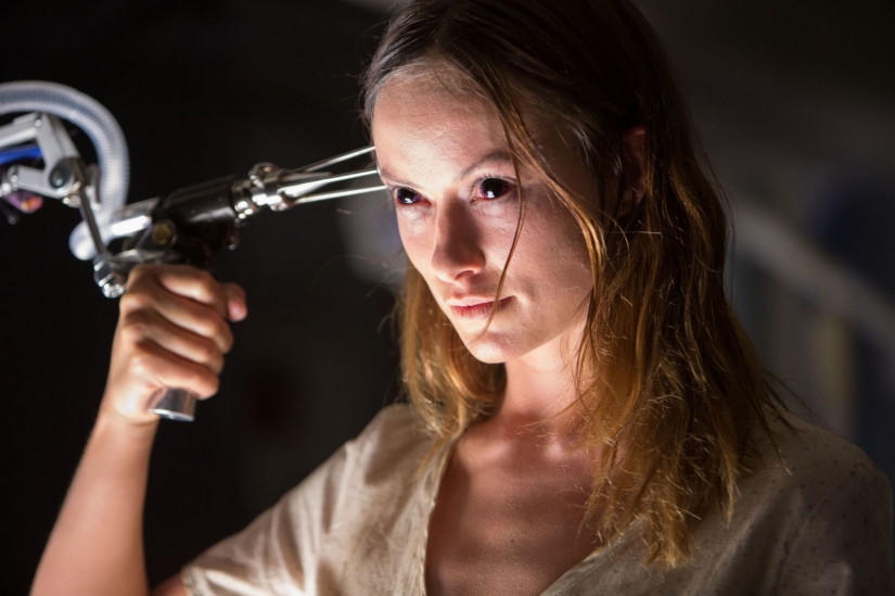 Películas de terror de ciencia ficción subestimadas en las que los científicos van demasiado lejos