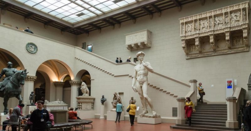 Petersburg as feminists with an axe tried to castrate David injured Petersburg as feminists with an axe tried to castrate David injured