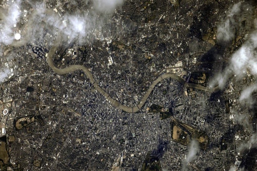 Pictures cosmonaut Fyodor Yurchikhin from ISS