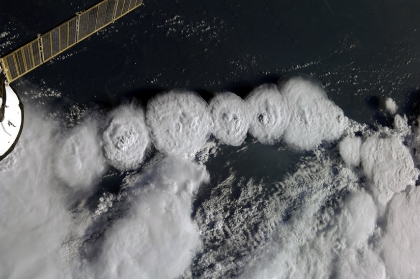 Pictures cosmonaut Fyodor Yurchikhin from ISS