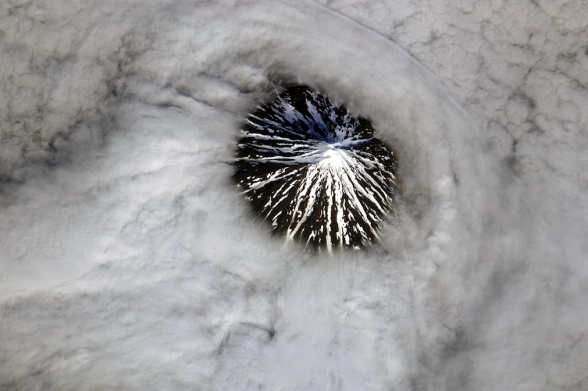 Pictures cosmonaut Fyodor Yurchikhin from ISS