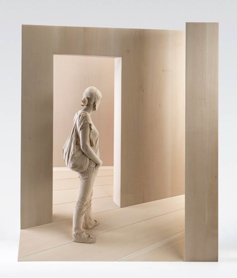 Pinocchio never dreamed of: incredibly realistic wooden sculptures of people