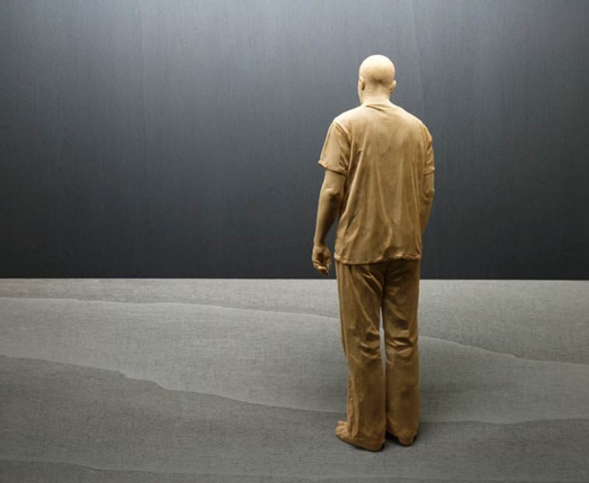 Pinocho nunca soñó con: esculturas de madera increíblemente realistas de personas