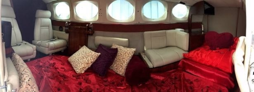 Placer sobrenatural: una compañía estadounidense ofrece charters para sexo bajo las nubes