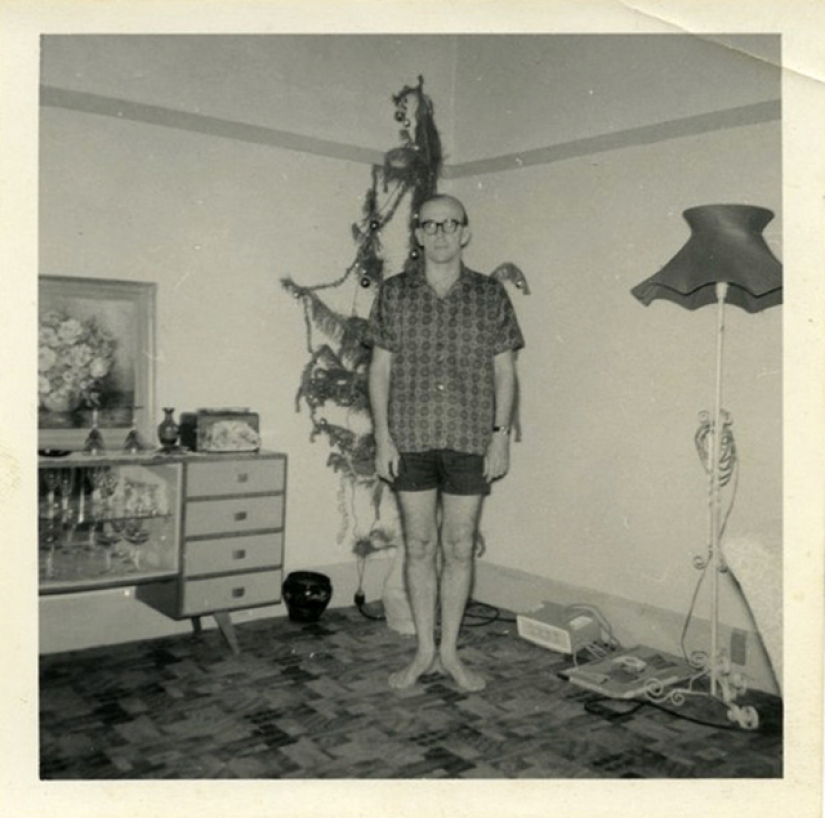 Playful photo under the Christmas tree from old albums