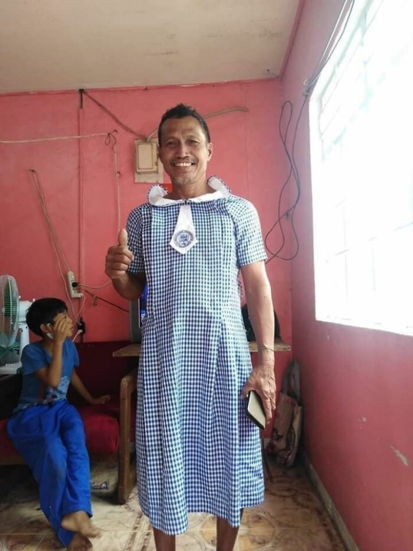 Por amor de dios, y con un lado del arco: los Filipinos que huyeron de el volcán, compartir fotos de donaciones de ropa