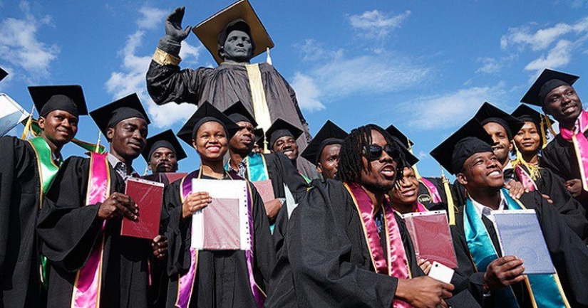 ¿Por qué asignan inversiones de 20 mil dólares a los estudiantes de primaria en Chicago ¿Por qué asignan inversiones de 20 mil dólares a los estudiantes de primaria en Chicago