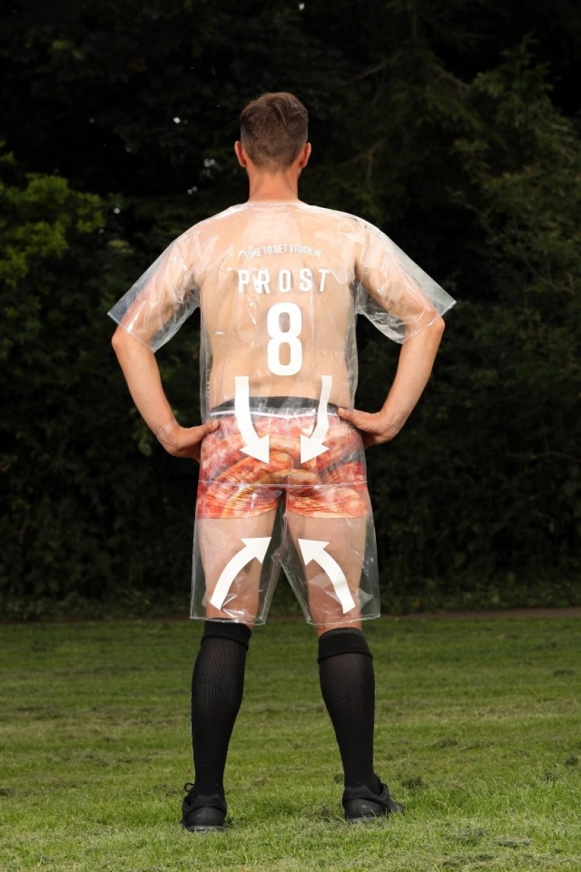 ¿Por qué los jugadores del club de fútbol británico se pusieron un uniforme transparente ¿Por qué los jugadores del club de fútbol británico se pusieron un uniforme transparente