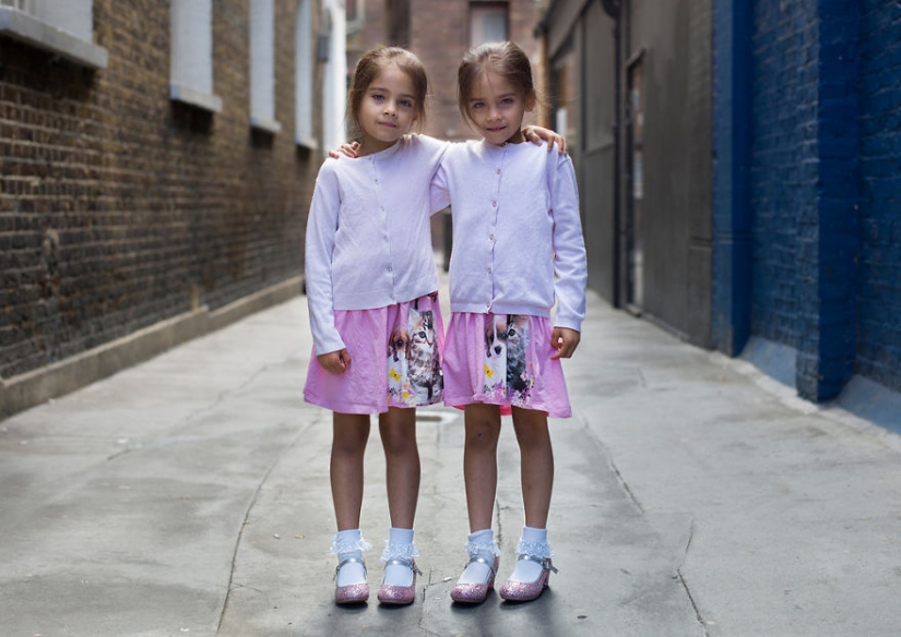 Portraits of identical twins show how different they are Portraits of identical twins show how different they are