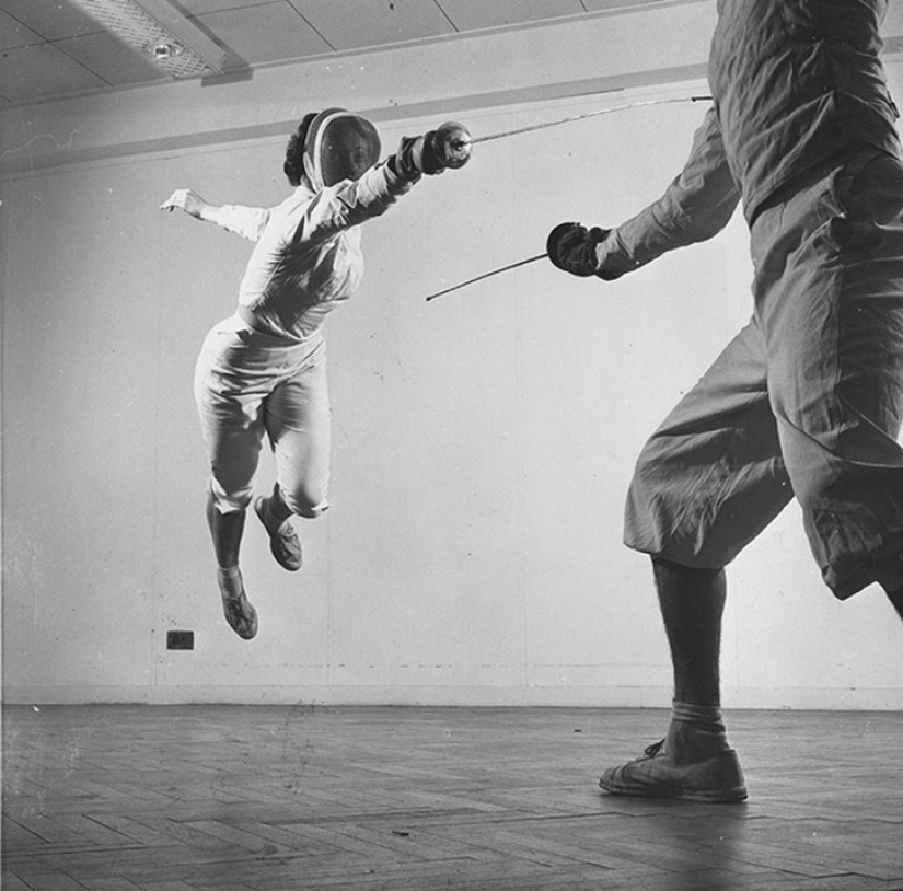 Post-war Britain in the photos Thurston Hopkins